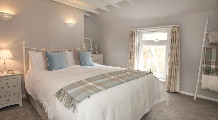 Photo of 2 Bed in Sandsend
