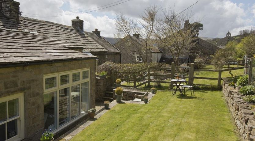 Photo of 3 Bed in Low Row