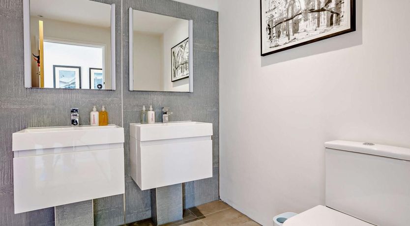 Photo of 2 Bed in Tiverton