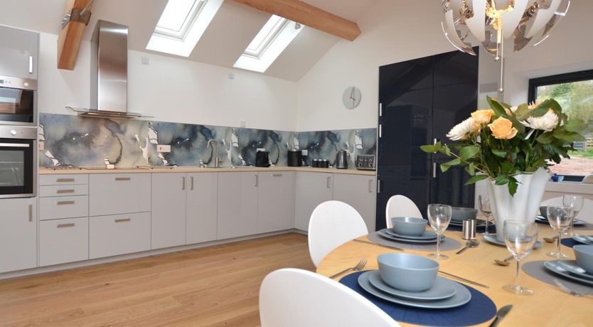 Photo of 2 Bed in Tiverton