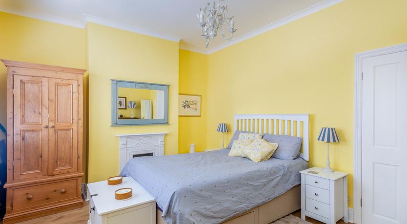 Photo of 3 Bed in Knaresborough