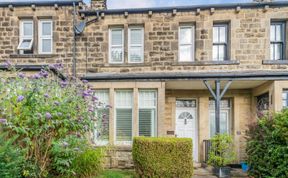 Photo of 3 Bed in Knaresborough
