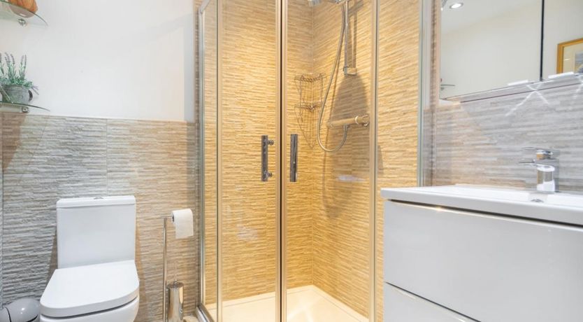 Photo of 3 Bed in Knaresborough