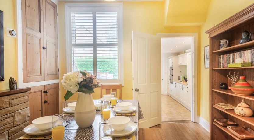 Photo of 3 Bed in Knaresborough