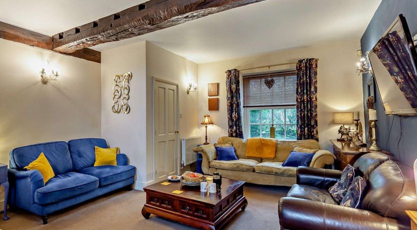 Photo of 5 Bed in Pickering