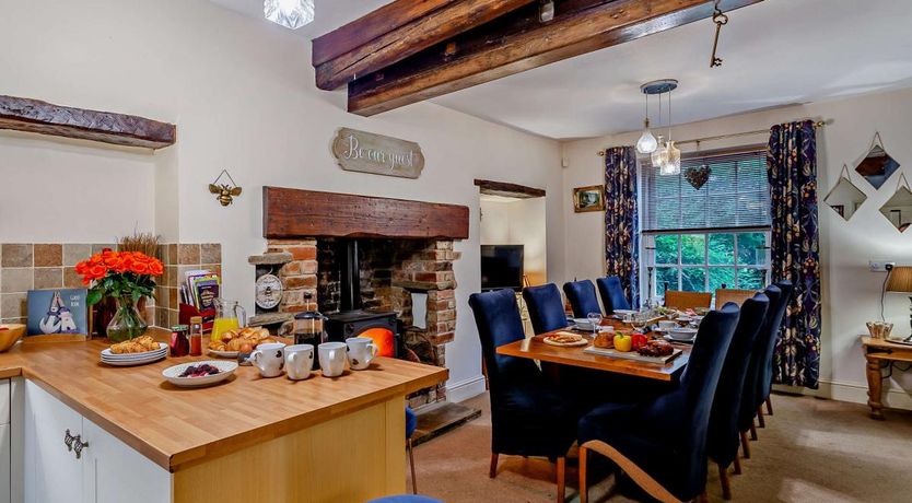 Photo of 5 Bed in Pickering