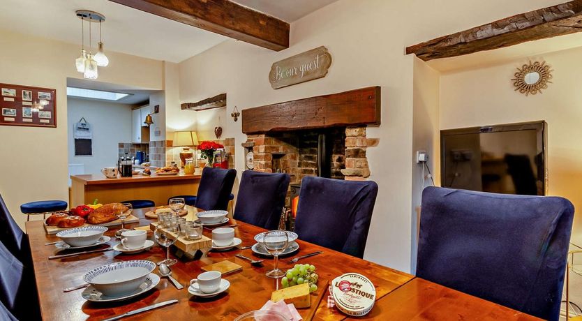 Photo of 5 Bed in Pickering