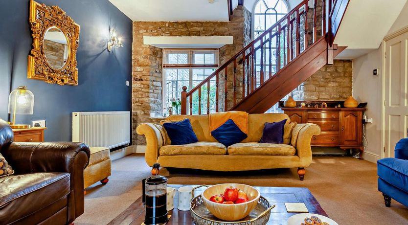 Photo of 5 Bed in Pickering