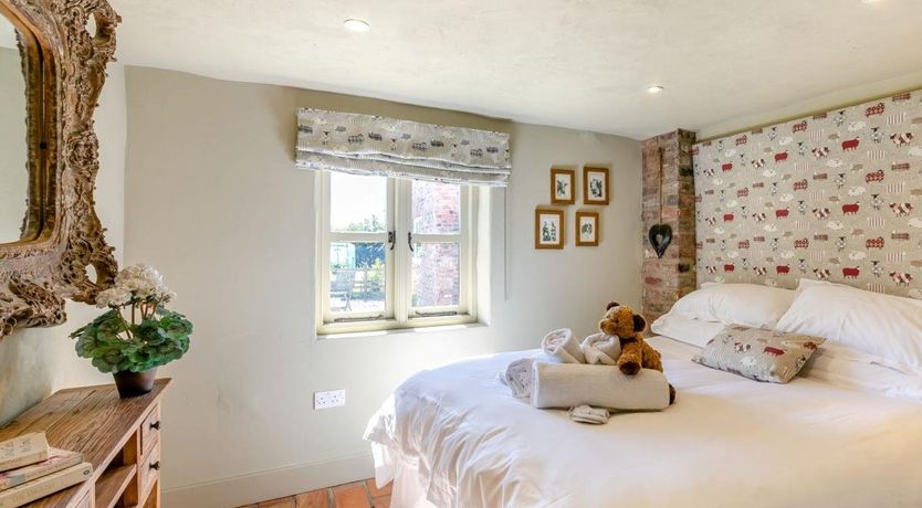 Photo of 2 Bed in Ellerton