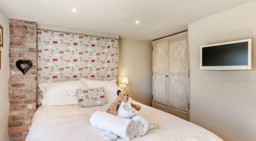 Photo of 2 Bed in Ellerton