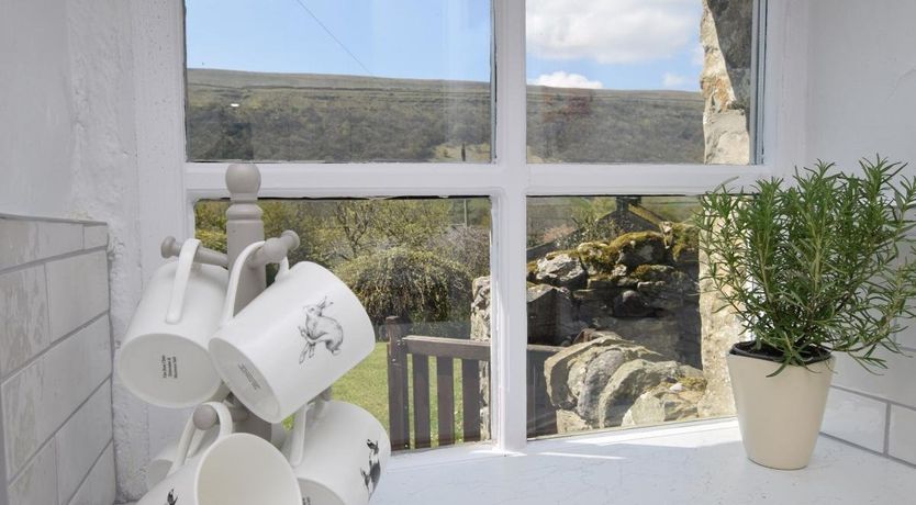 Photo of 4 Bed in Starbotton