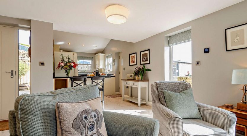 Photo of 2 Bed in Glasshouses