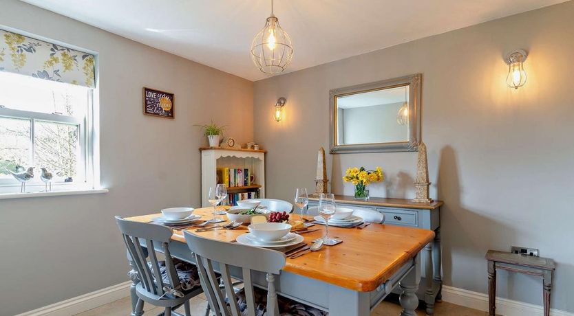 Photo of 2 Bed in Glasshouses