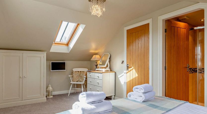 Photo of 2 Bed in Glasshouses