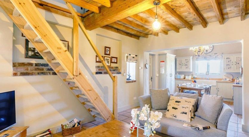 Photo of 2 Bed in Ellerton