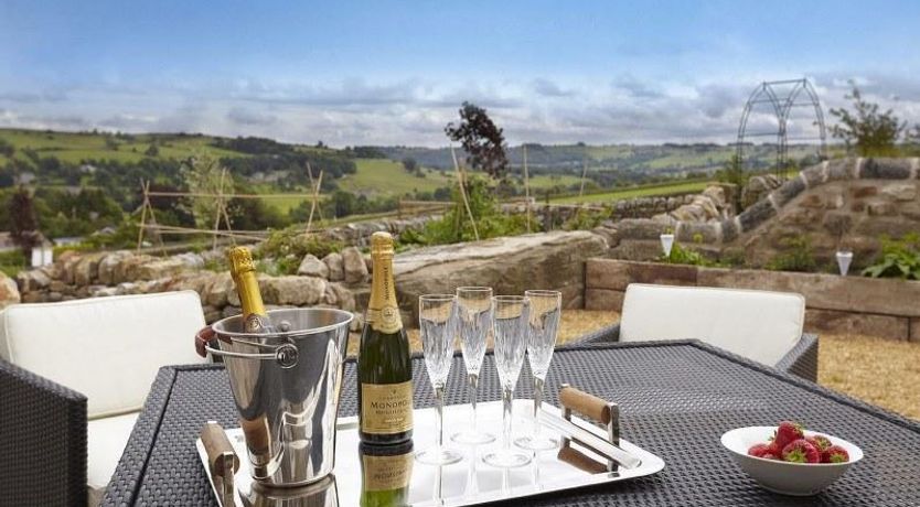 Photo of 2 Bed in Dacre Banks