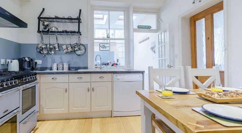 Photo of 3 Bed in Robin Hood's Bay 0.5 mls SW