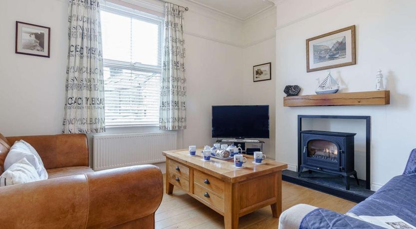 Photo of 3 Bed in Robin Hood's Bay 0.5 mls SW