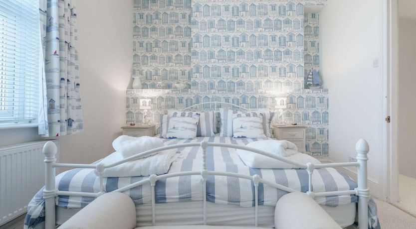 Photo of 3 Bed in Robin Hood's Bay 0.5 mls SW