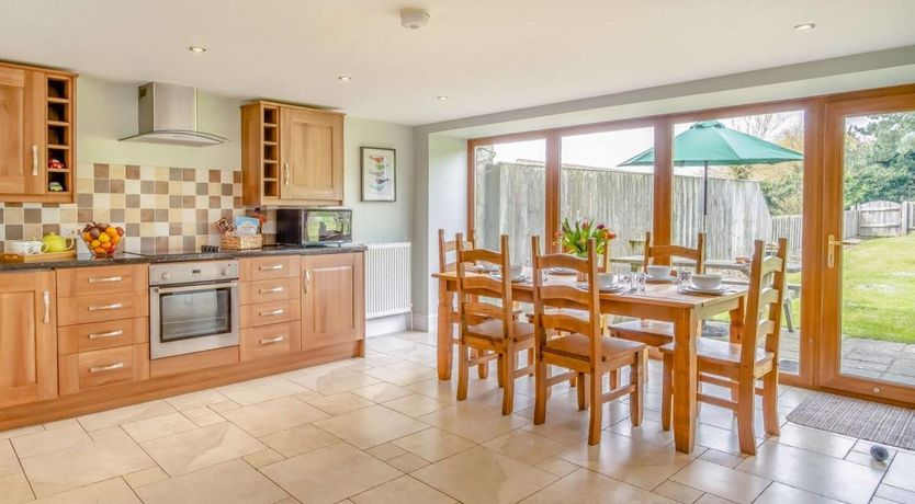 Photo of 3 Bed in Shorwell