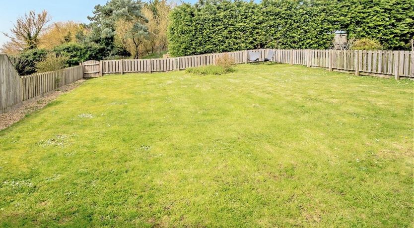 Photo of 3 Bed in Shorwell