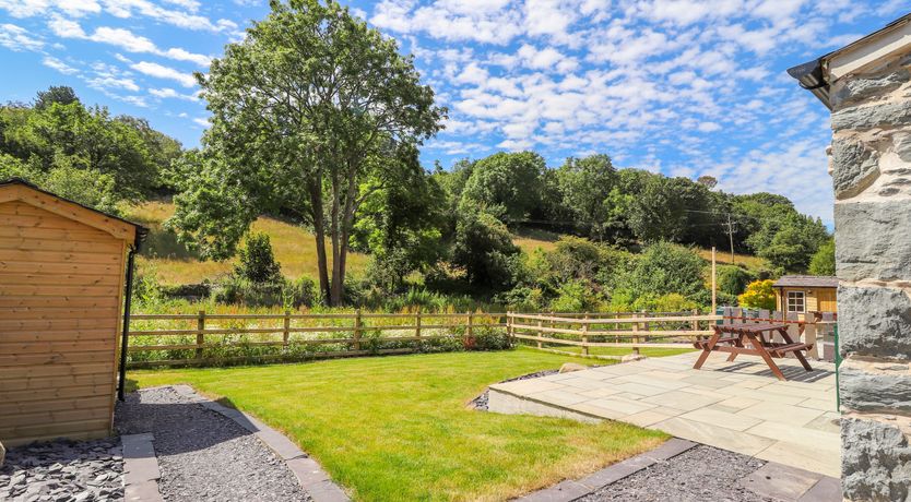 Photo of Ffrwdd Galed Uchaf