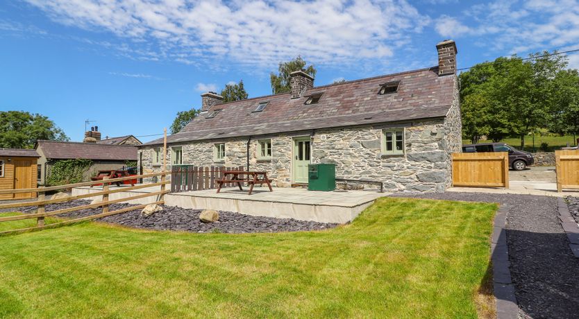 Photo of Ffrwdd Galed Uchaf