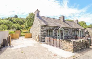 Ffrwdd Galed Uchaf Holiday Cottage