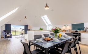 Photo of 4 Bed in Northam