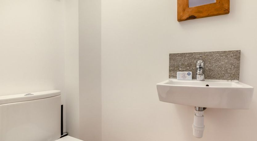 Photo of 2 Bed in Brixham