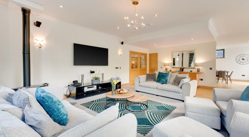 Photo of 5 Bed in Blairgowrie