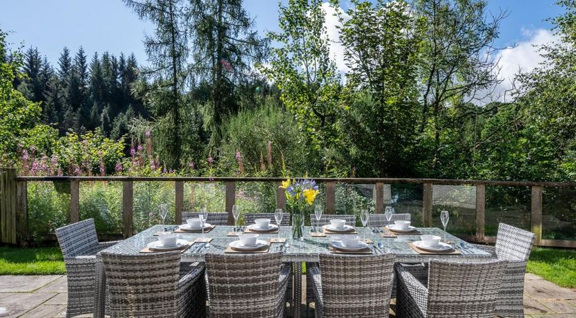 Photo of 5 Bed in Bridge of Cally