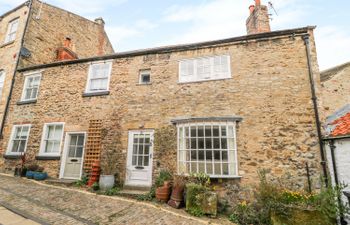 11 Tower Street Holiday Cottage