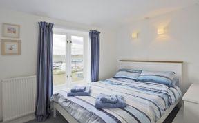 Photo of 4 Blackshore