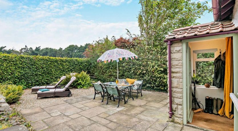 Photo of 2 Bed in Barton