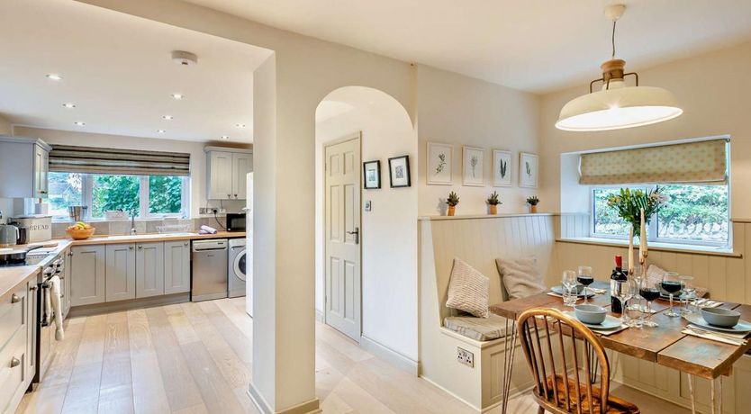 Photo of 2 Bed in Barton