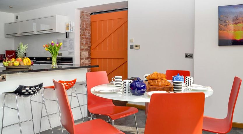 Photo of 5 Bed in South Tawton