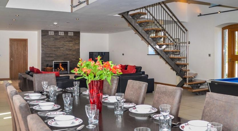 Photo of 5 Bed in South Tawton