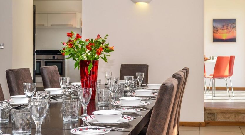 Photo of 5 Bed in South Tawton