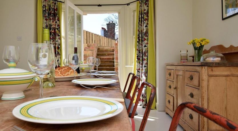 Photo of 5 Bed in St Leonards on Sea