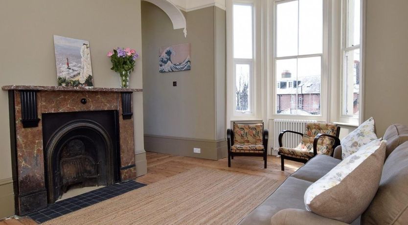 Photo of 5 Bed in St Leonards on Sea