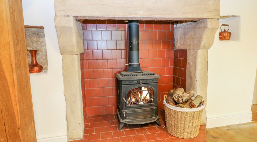 Photo of Woodthorpe Cruck Cottage