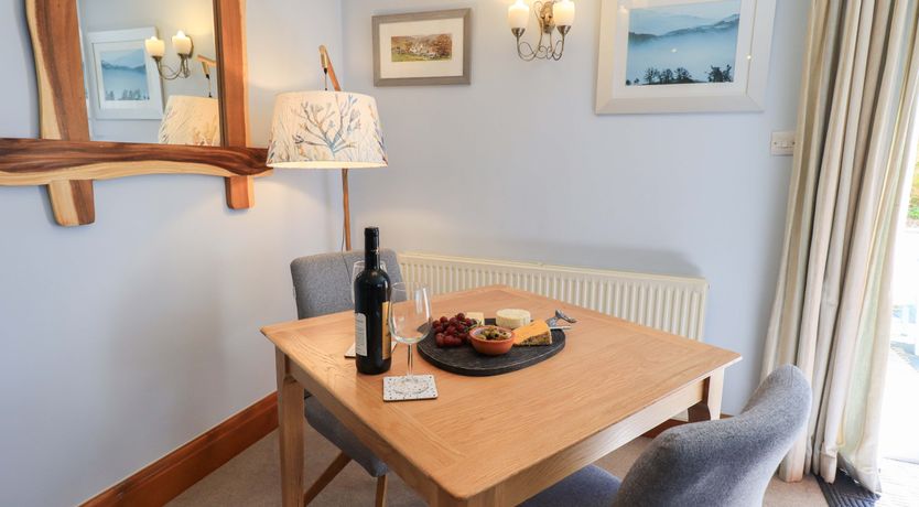 Photo of Lakeside Cottage