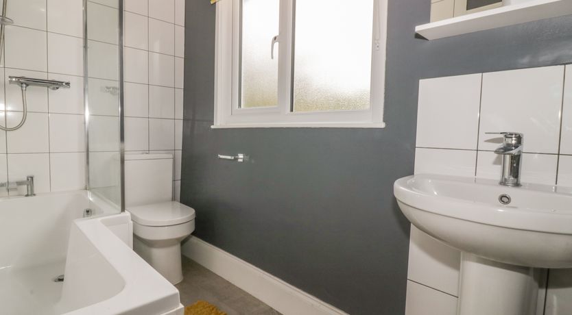 Photo of 2 Hillside Cottages