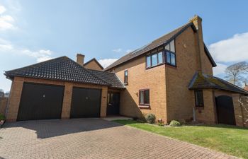 Connaught Gardens Holiday Cottage