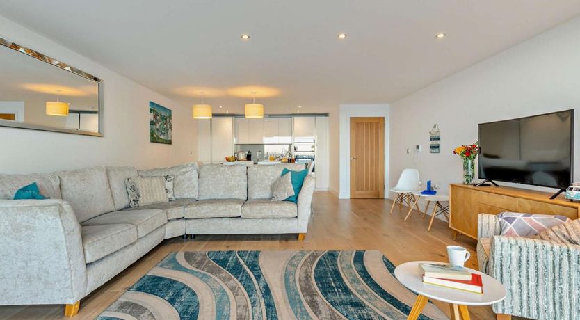 Photo of 3 Bed in Cawsand