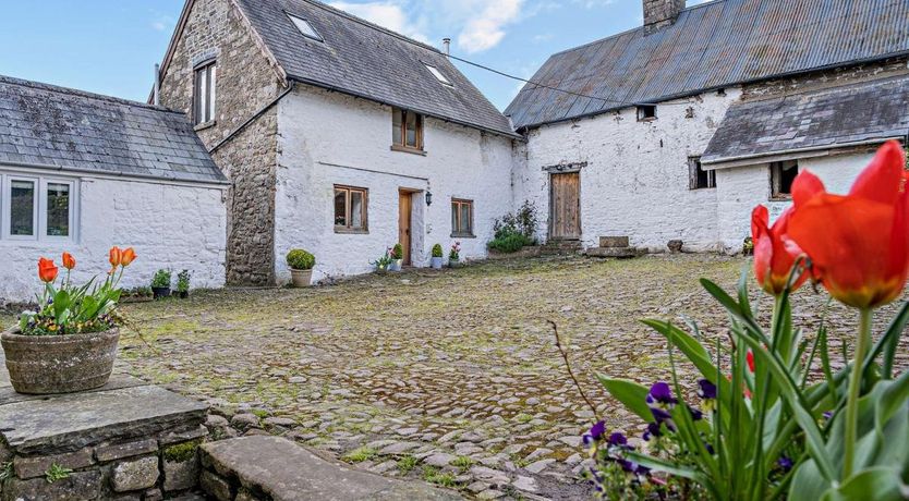 Photo of 2 Bed in Mamhilad