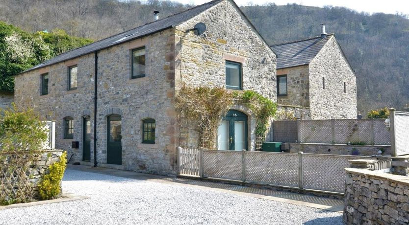 Photo of in Cressbrook (57037)