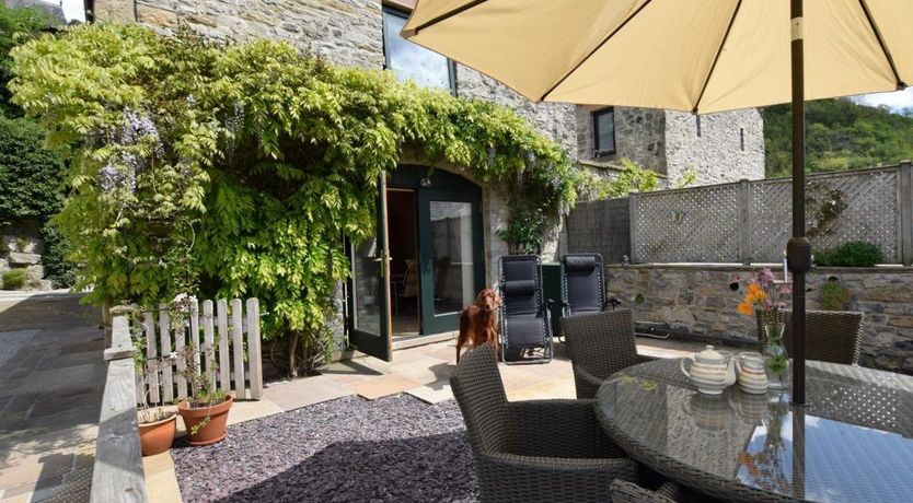 Photo of 3 Bed in Cressbrook