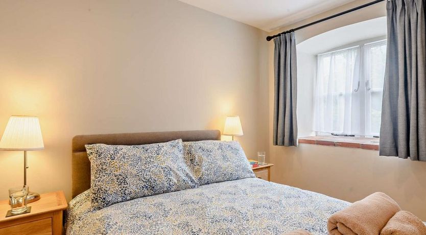 Photo of 2 Bed in Holt